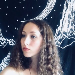 Meet your Posher, Celeste